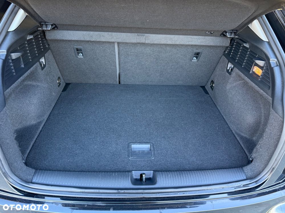 Audi Q2 35 TDI S tronic - 11