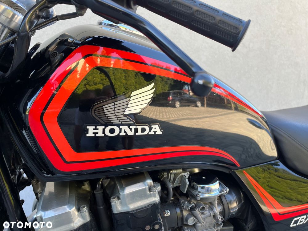 Honda CBX - 11