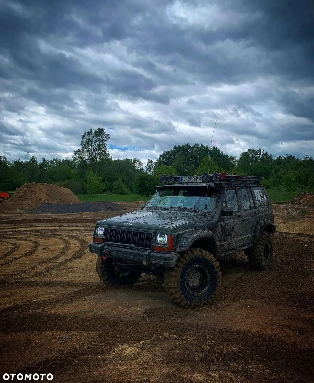 Jeep Cherokee 4.0 Country - 1