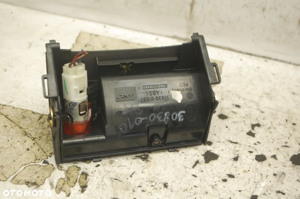 POPIELNICZKA 30830-0100T VW PASSAT B5 LIFT - 6