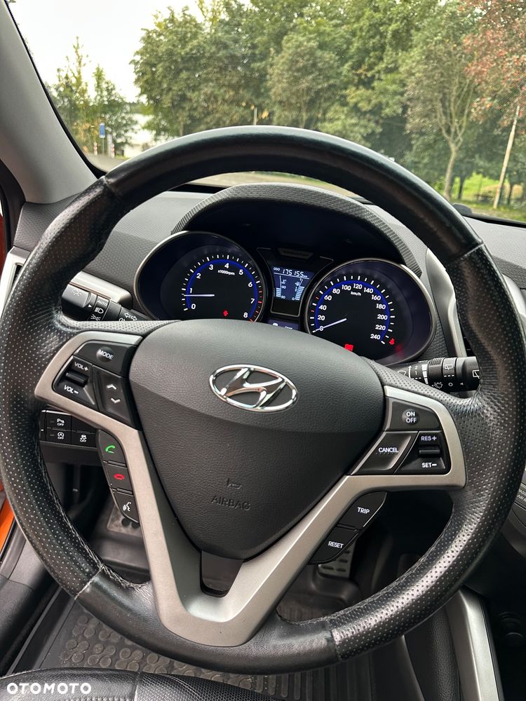 Hyundai Veloster 1.6 GDI Premium - 14