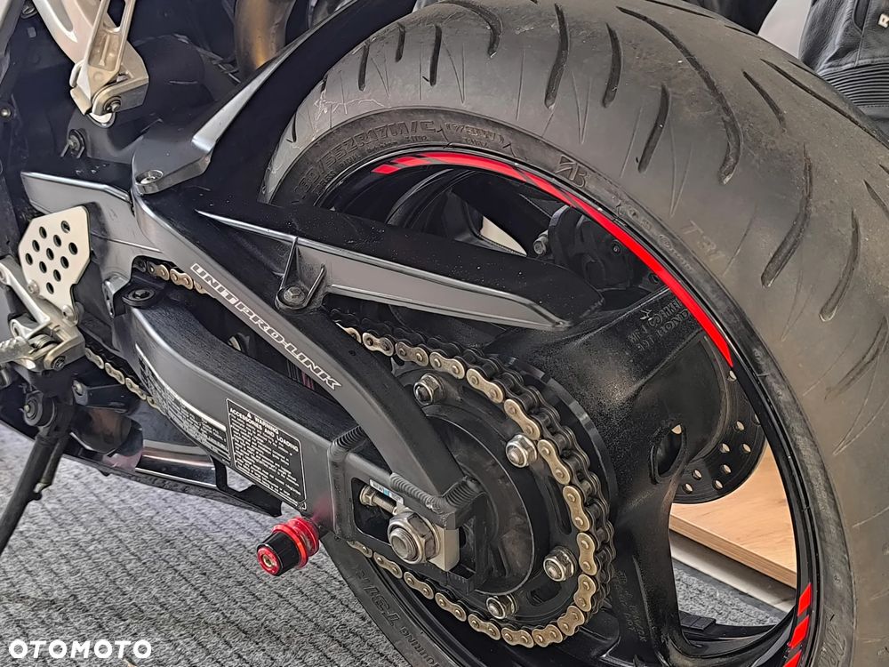 Honda CBR - 8