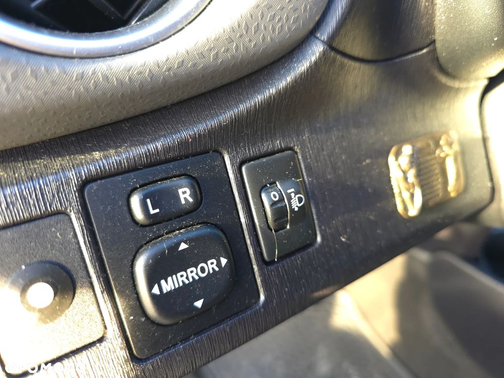 Toyota Yaris 1.0 Luna - 19