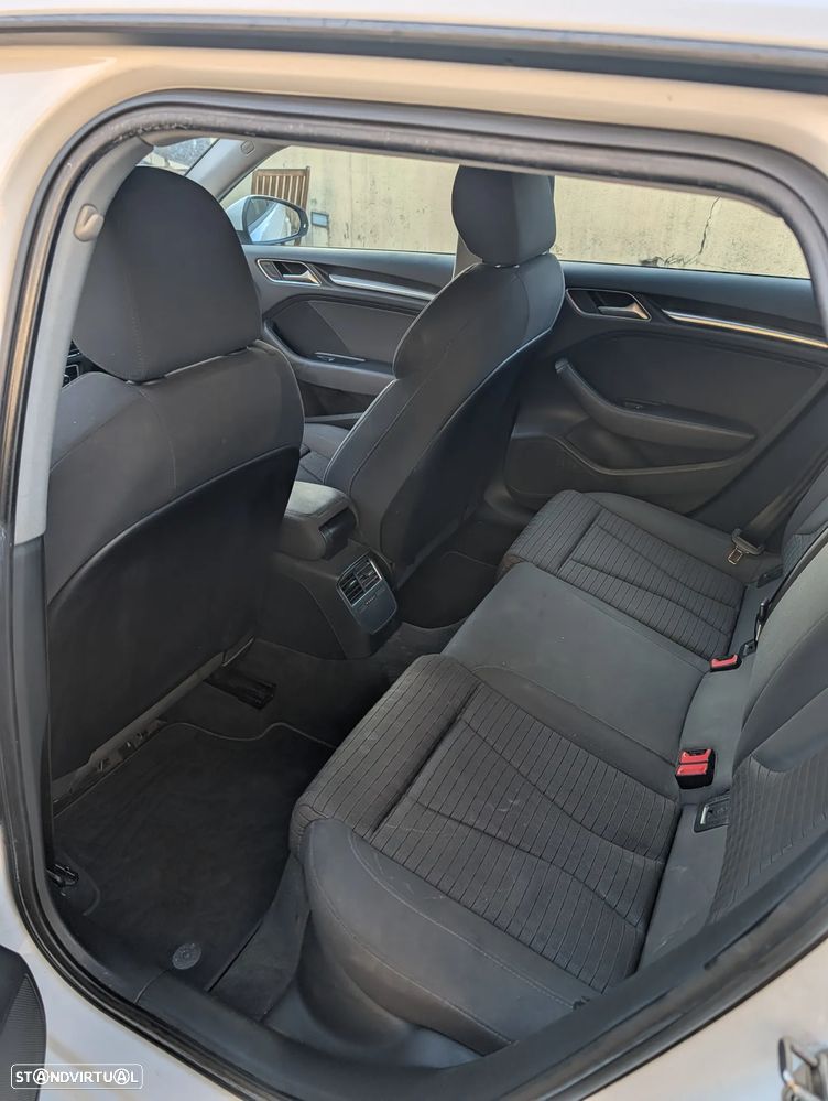 Audi A3 Sportback 2.0 TDI - 5