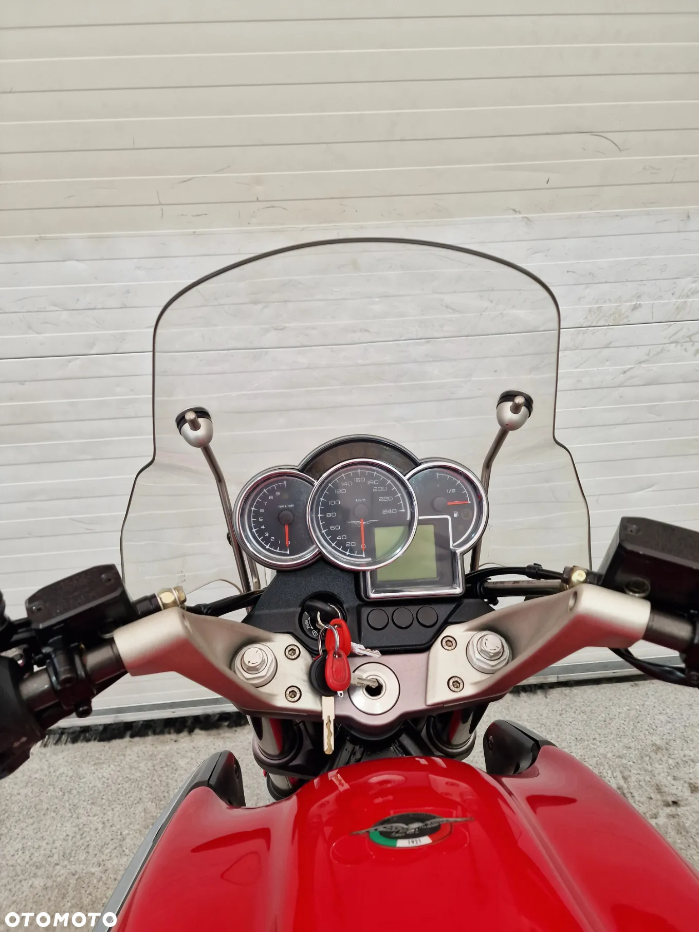 Moto Guzzi Breva - 28