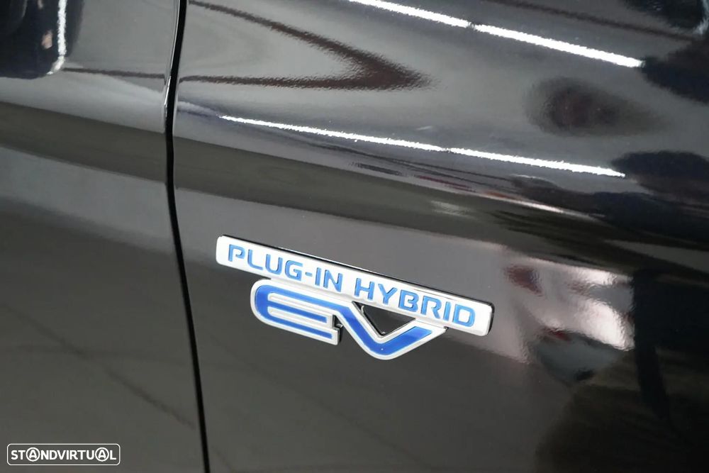 Mitsubishi Outlander 2.0 4WD Plus - 10