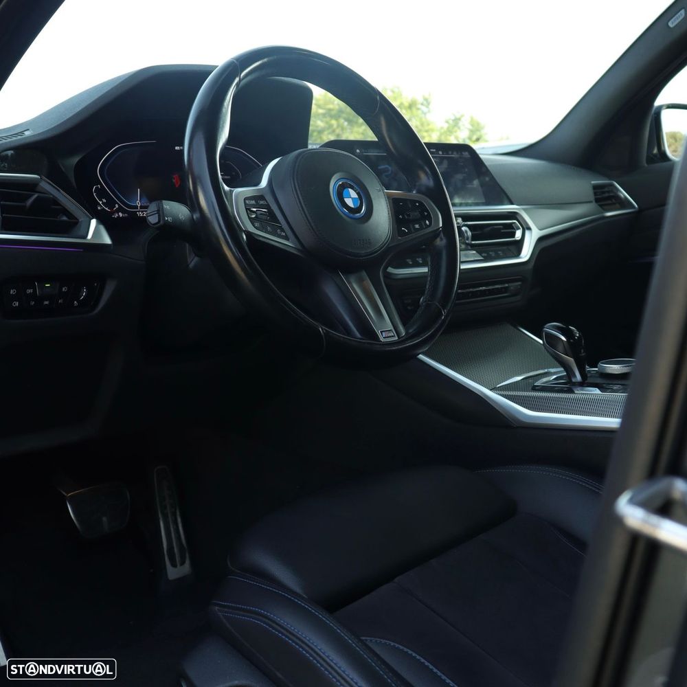 BMW 320 e Pack M Auto - 13