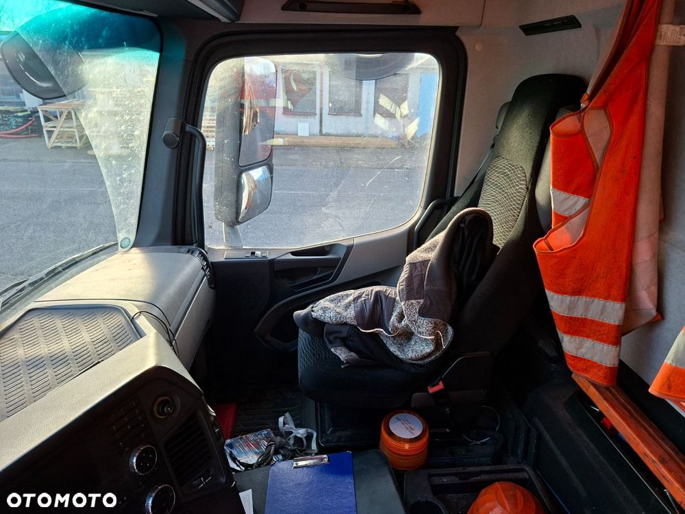 Versalift Antos 2533 L 6X2 - 15