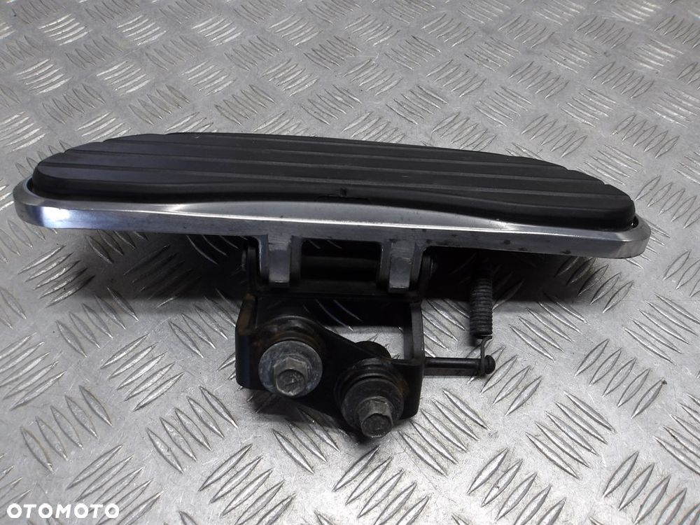 Podest kierowcy przód lewy KAWASAKI VN 2000 VULCAN 04-07r   PN. 34028-0011 - 3