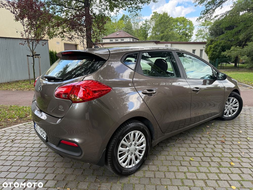 Kia Ceed 1.6 GDI Edition 7 - 17
