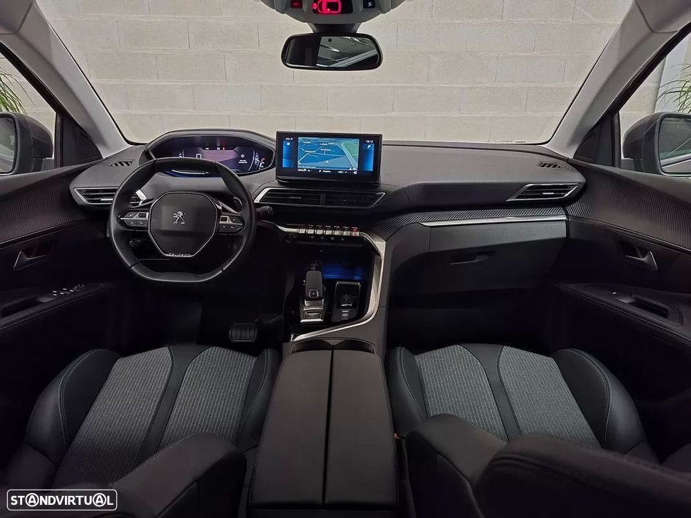 Peugeot 5008 1.2 PureTech Allure EAT8 - 11