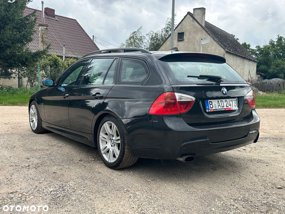 BMW Seria 3 320i - 14