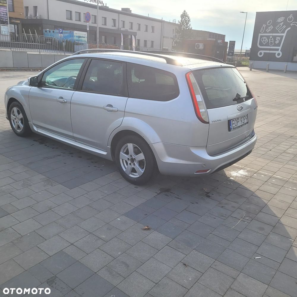 Ford Focus 1.6 TDCi DPF Trend - 8