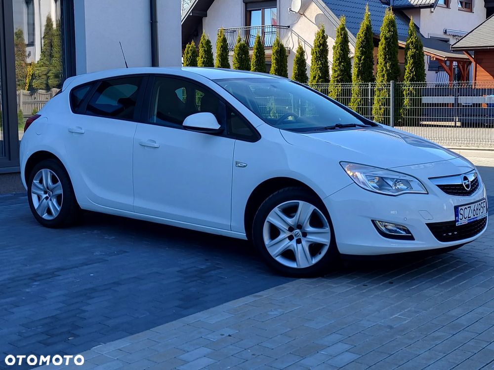 Opel Astra 1.4 Turbo - 2