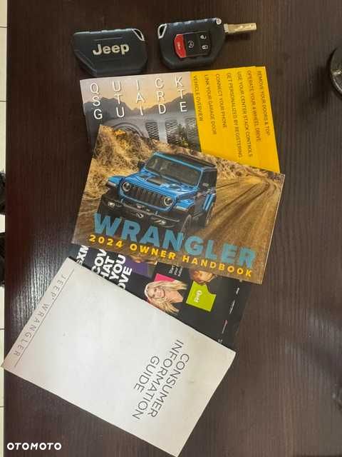 Jeep Wrangler - 8