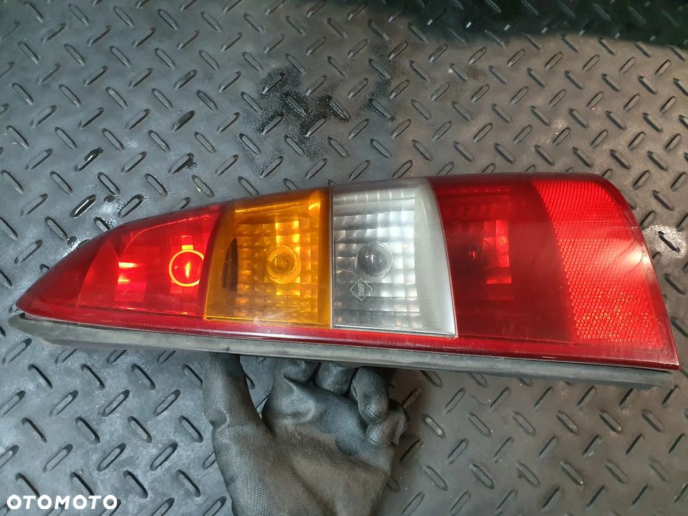 OPEL ASTRA 2 II G KOMBI LAMPA PRAWY TYŁ PRAWA TYLNA 393032 POSIADAM 2 SZT - 5