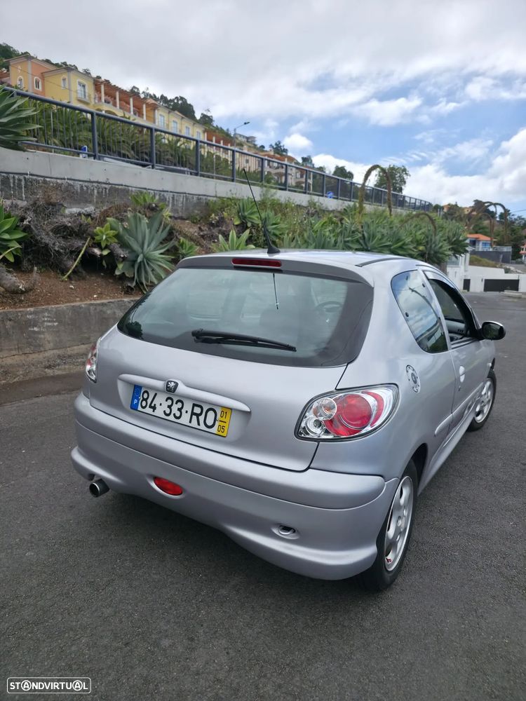 Peugeot 206 1.4 Quick Silver - 12