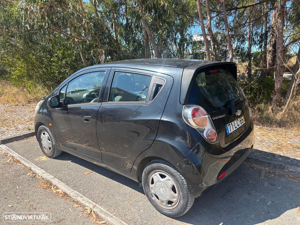 Chevrolet Spark 1.0 L - 4