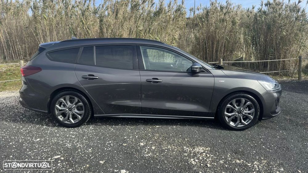Ford Focus SW 1.0 EcoBoost MHEV ST-Line X - 4