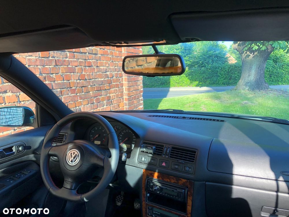 Volkswagen Bora 2.3 V5 - 14
