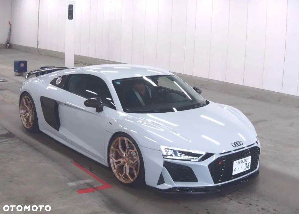 Audi R8