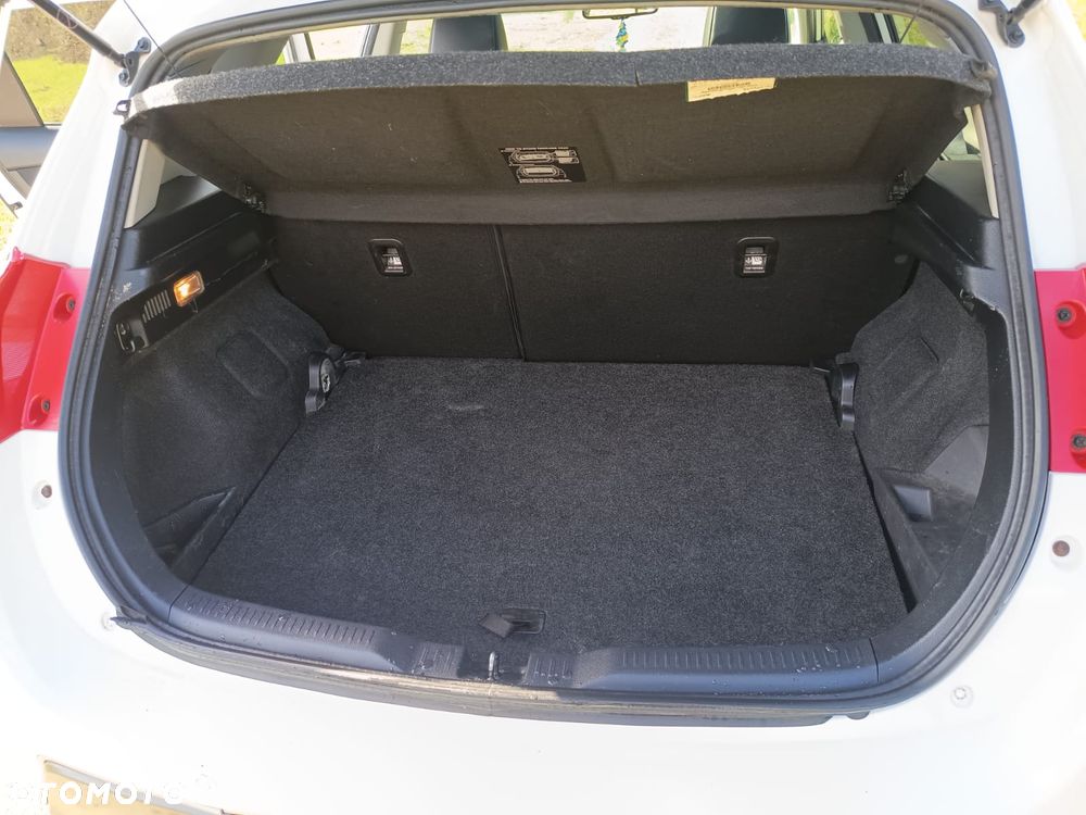 Toyota Auris - 18