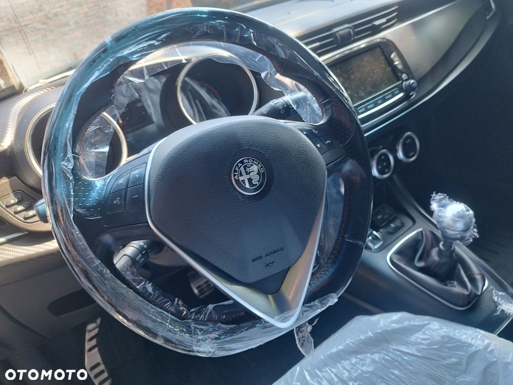 Alfa Romeo Giulietta 2.0 JTDM - 17