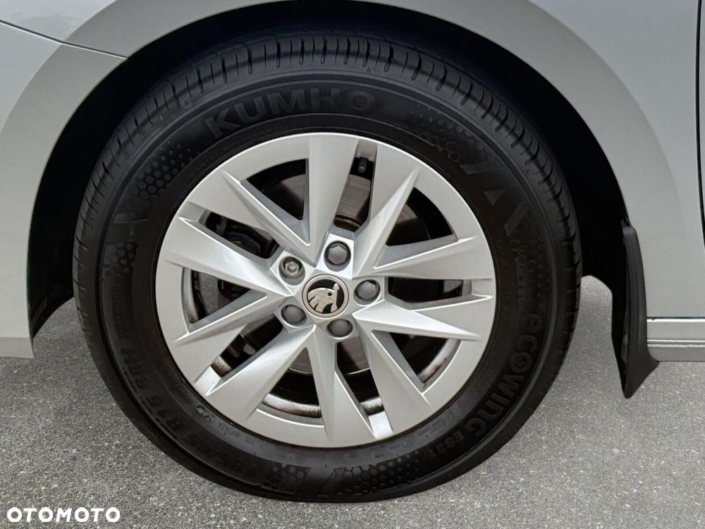 Skoda Fabia 1.0 TSI Ambition - 9