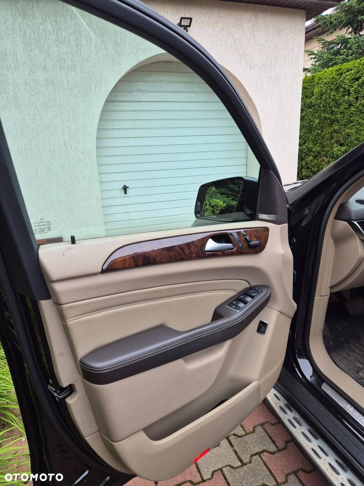 Mercedes-Benz ML - 16