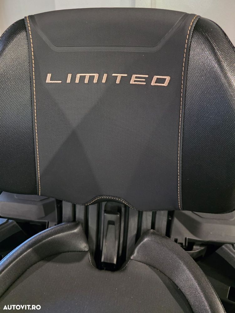 Can-Am Outlander Max - 9