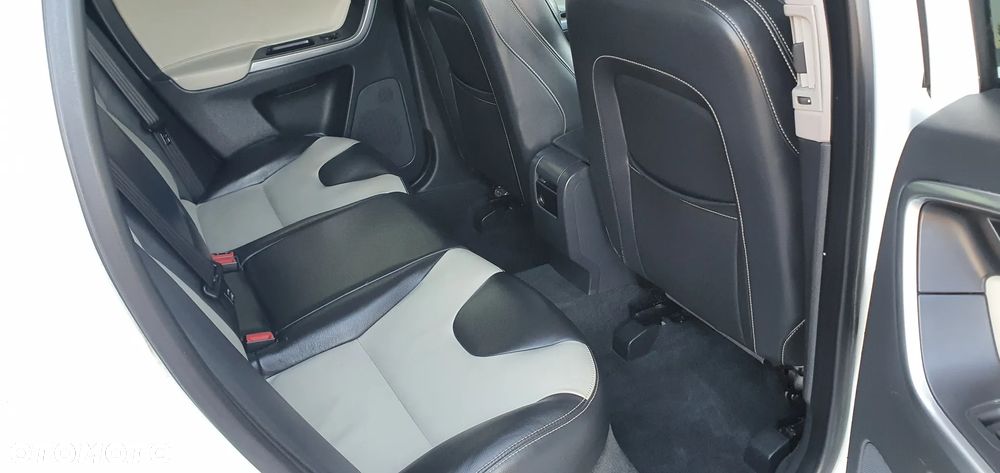 Volvo XC 60 - 15