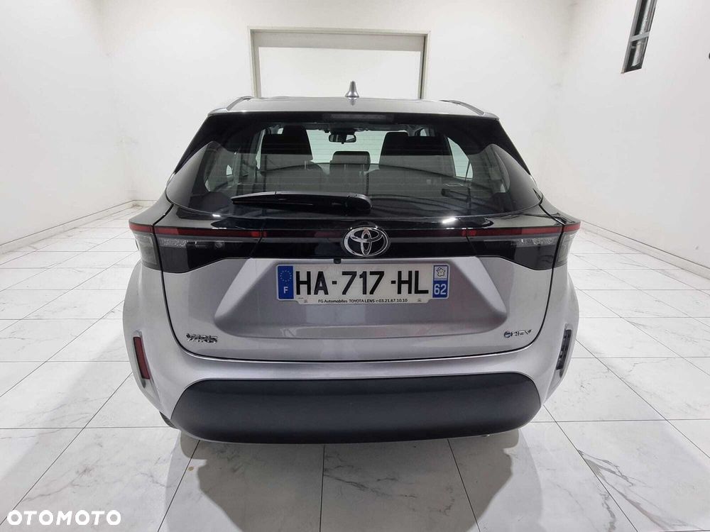 Toyota Yaris Cross - 12