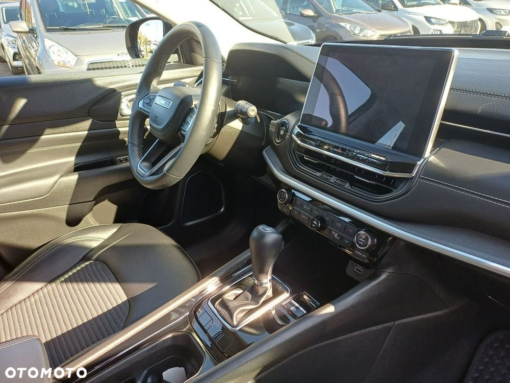 Jeep Compass - 12