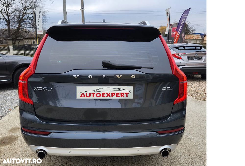 Volvo XC 90 D5 AWD Geartronic Momentum - 11