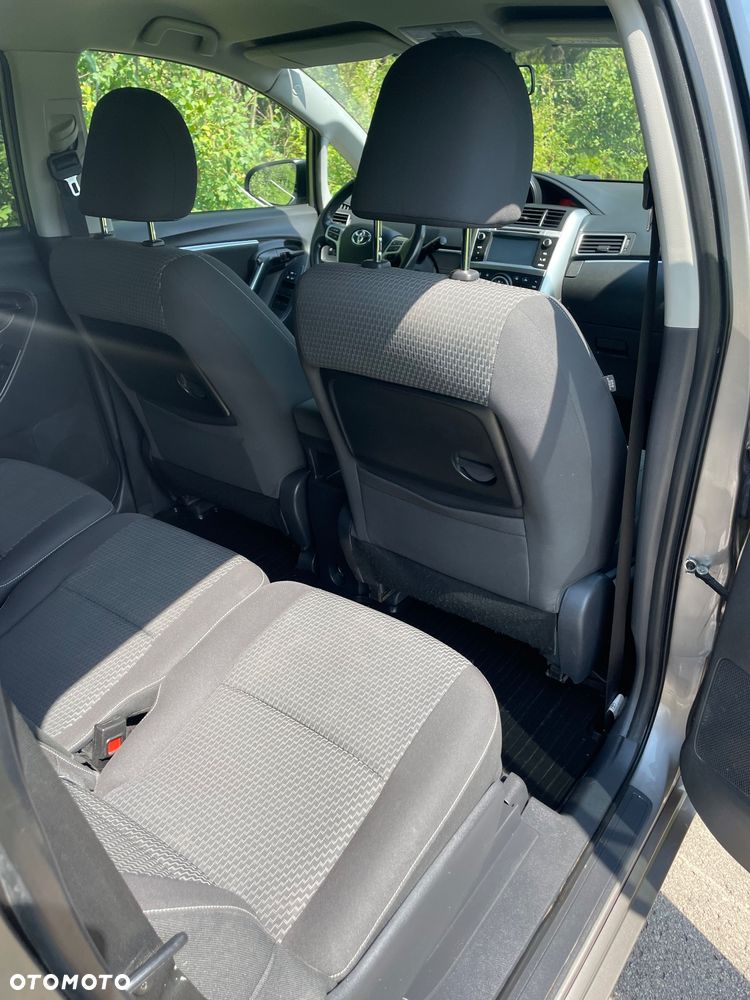 Toyota Verso 1.6 D-4D Active - 15