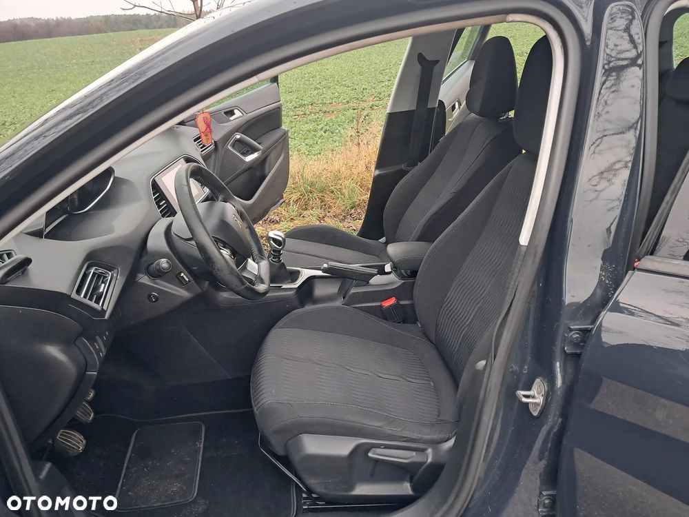 Peugeot 308 BlueHDi FAP 120 Stop&Start Active - 11