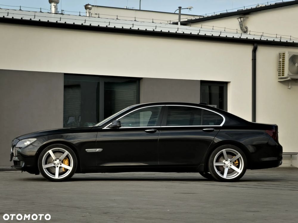 BMW Seria 7 740d - 12