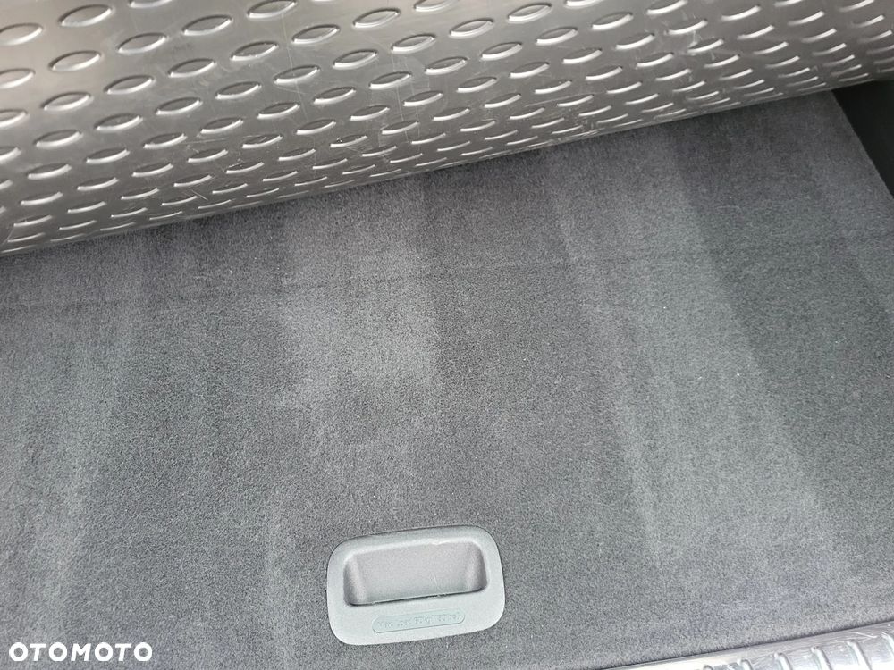 Kia Sportage 2,0 CRDI AWD GT Line - 27