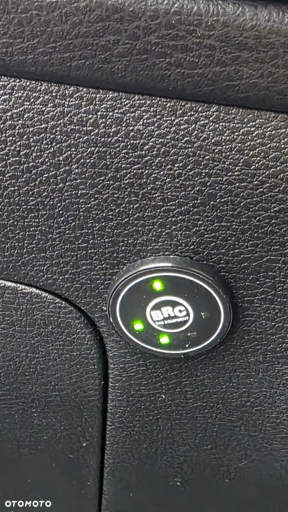 Kia Ceed 1.4 L - 9
