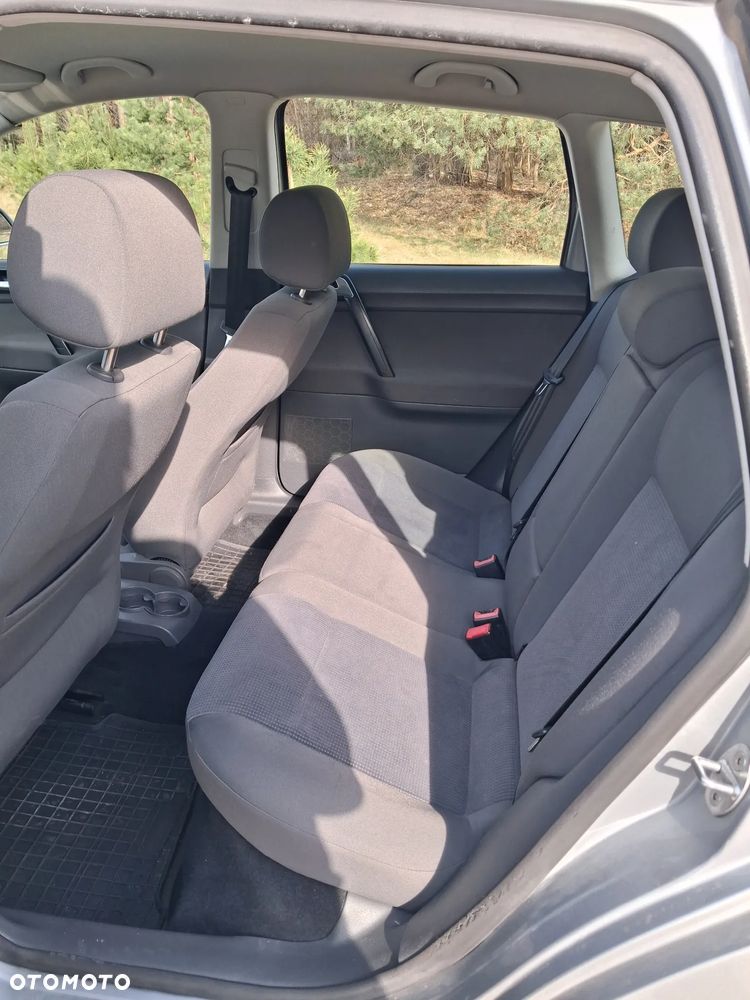 Volkswagen Polo 1.4 16V Trendline - 11