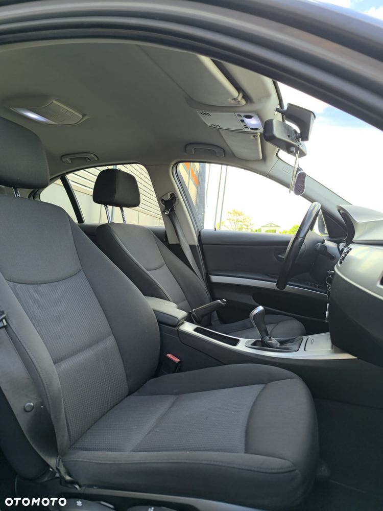 BMW Seria 3 316d - 10