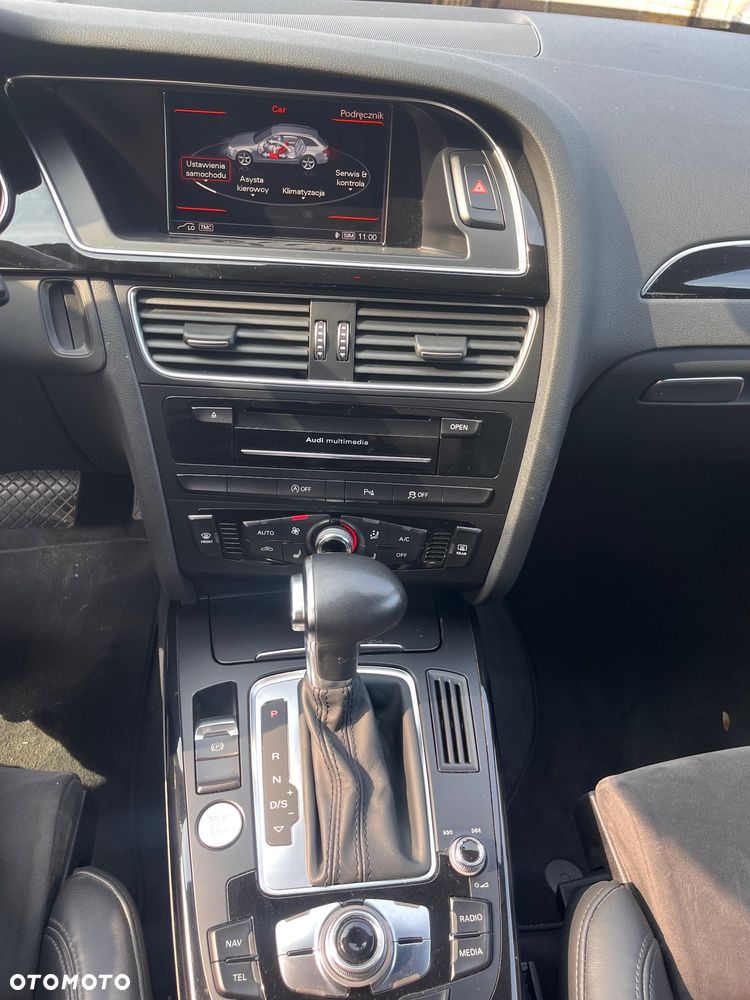 Audi A4 Avant 2.0 TDI DPF quattro S tronic S line Sportpaket - 32