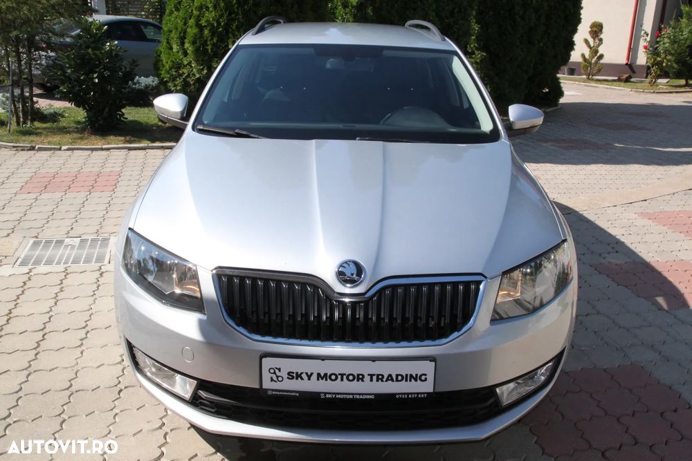 Skoda Octavia 2.0 TDI DSG Ambition - 31