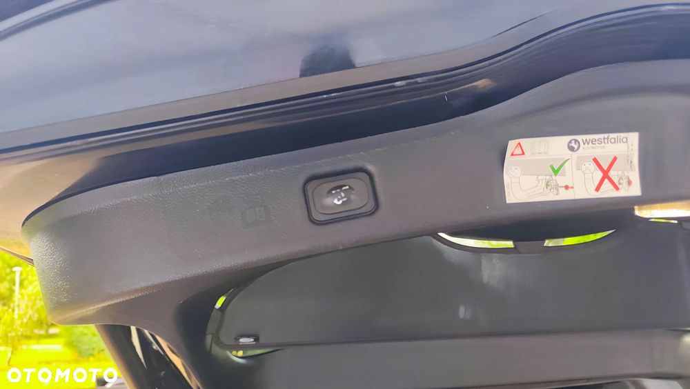 Ford S-Max 2.0 EcoBlue TITANIUM - 24