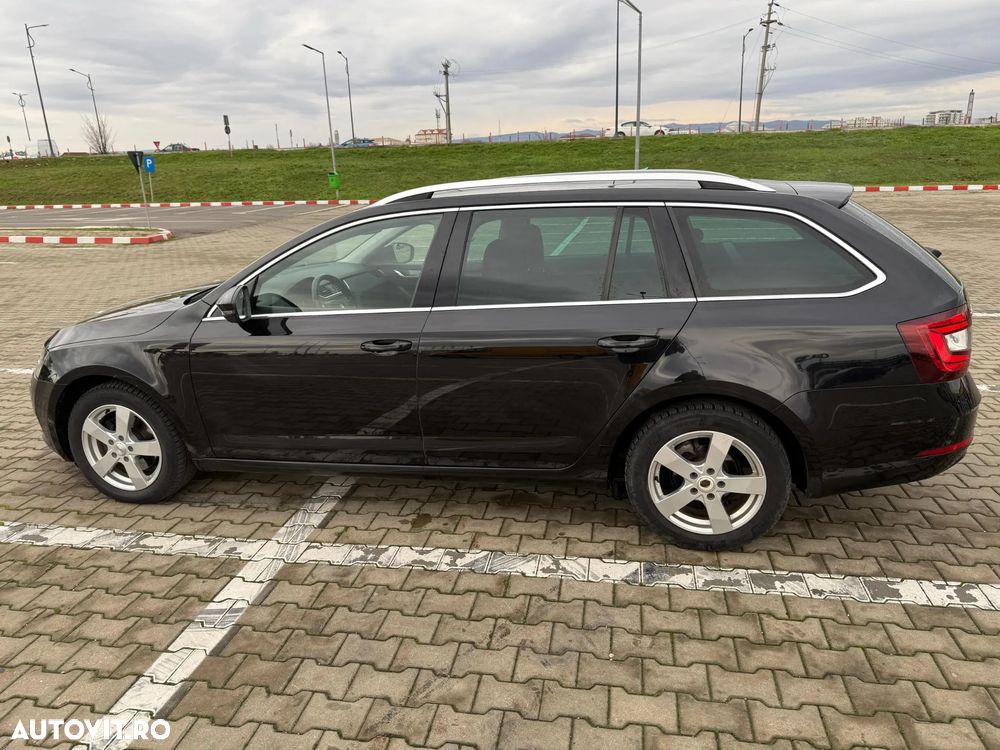 Skoda Octavia Combi Diesel 2.0 TDI DSG Style - 3