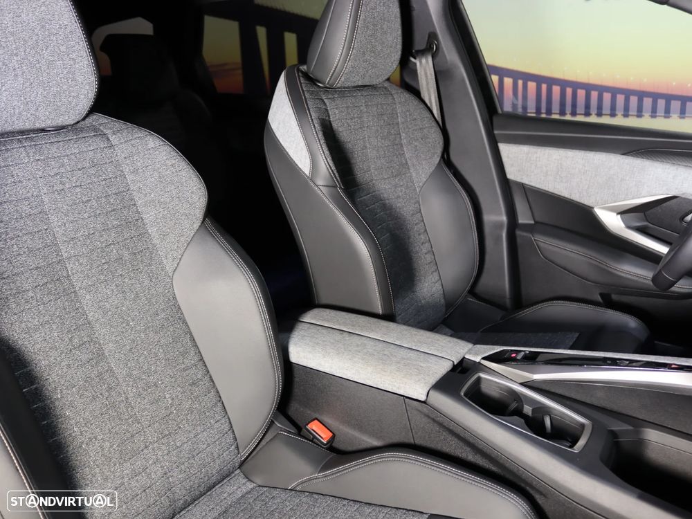 Peugeot 5008 1.2 Hybrid Allure Pack e-DCS6 - 21