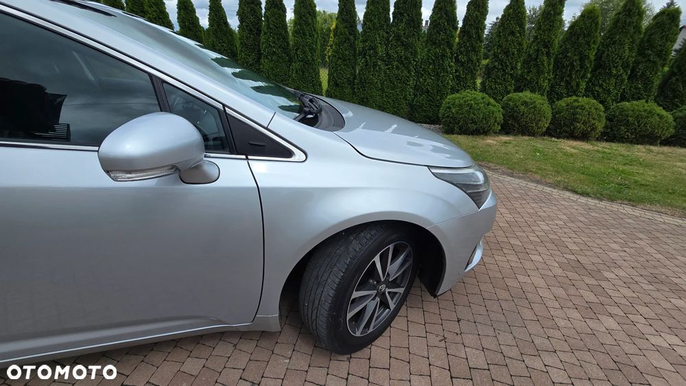 Toyota Avensis - 18