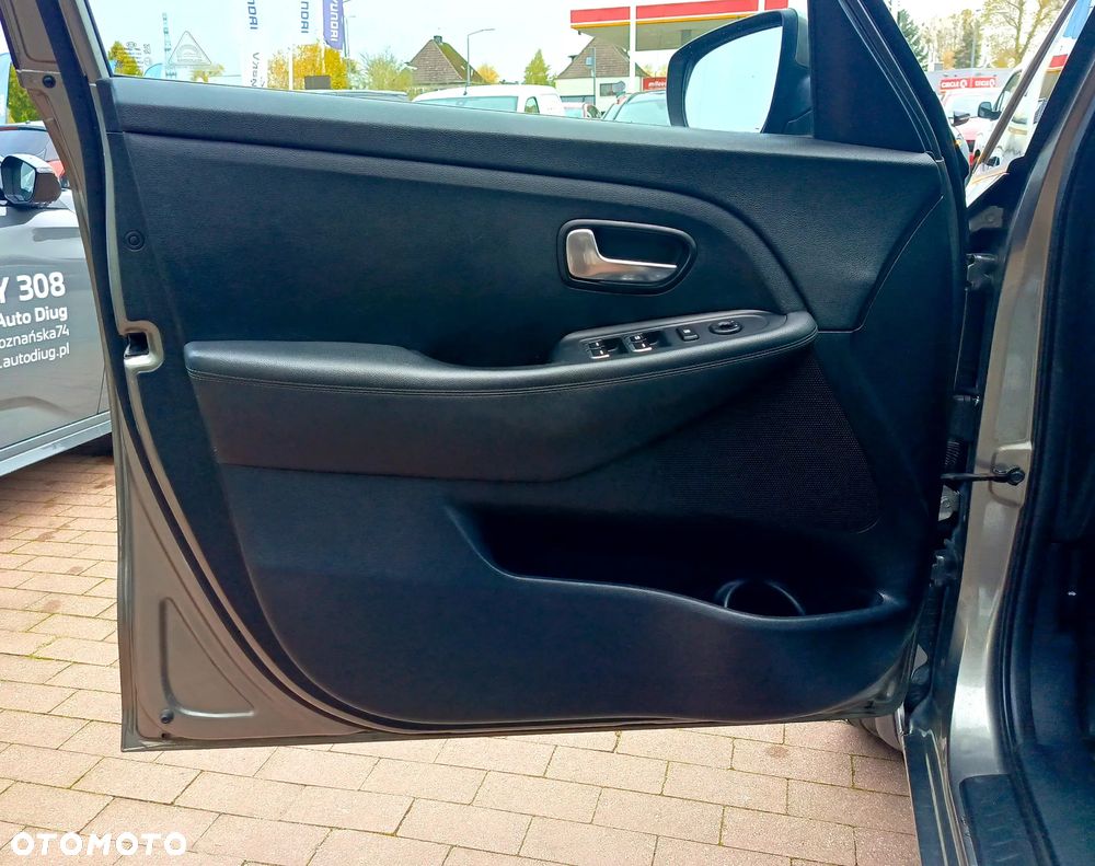 Kia Carens 1.6 GDI M - 13