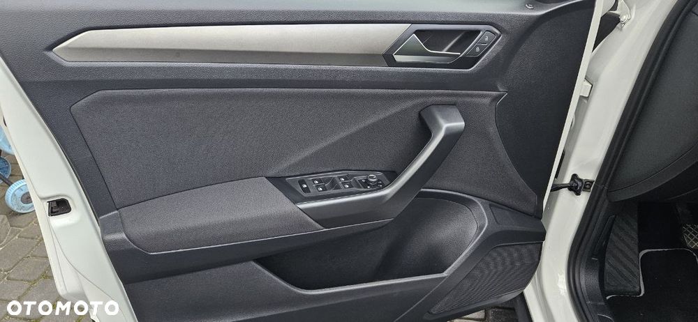Volkswagen T-Roc 1.5 TSI GPF ACT Advance - 29