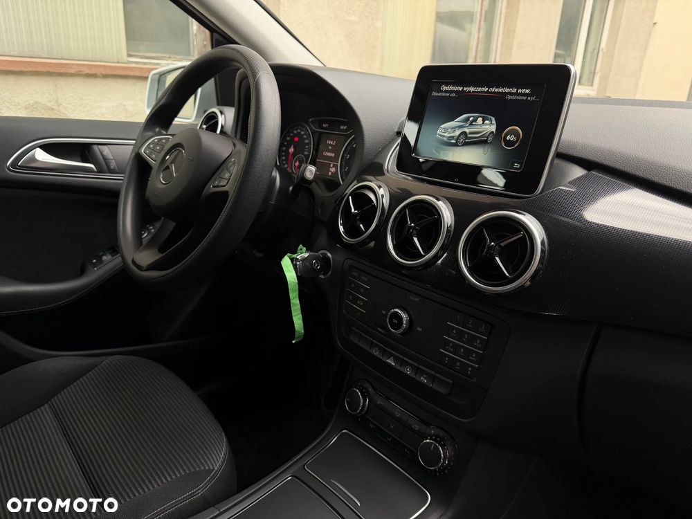 Mercedes-Benz Klasa B 180 (BlueEFFICIENCY) 7G-DCT - 25